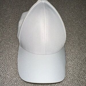 Aritiza Classic White Baseball Cap